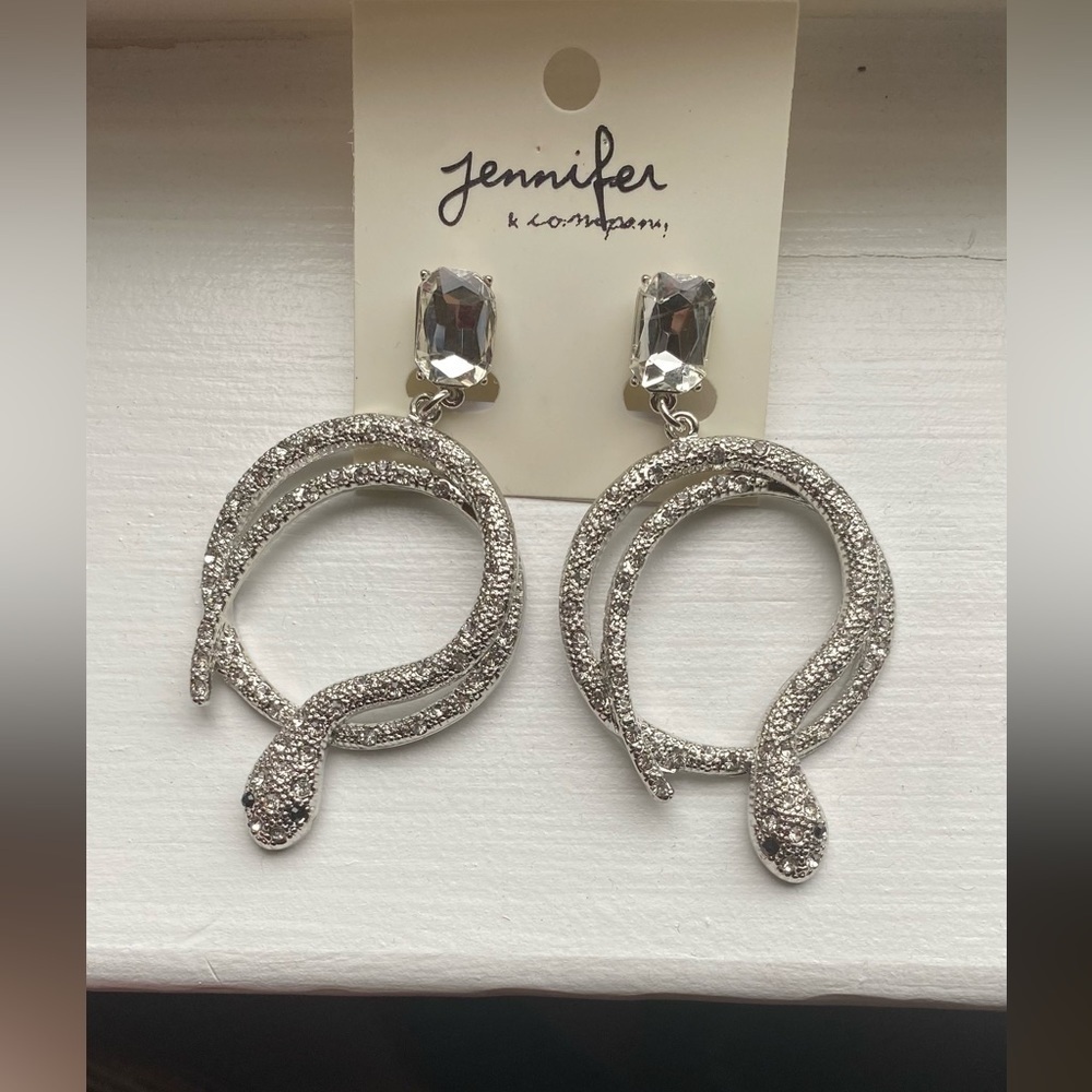 Beautiful Snake Earrings with Rhinestones - Picture 1 of 1